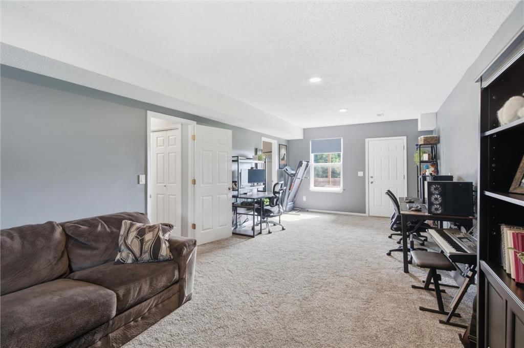 5827 Meadowsweet Lane — photo 22