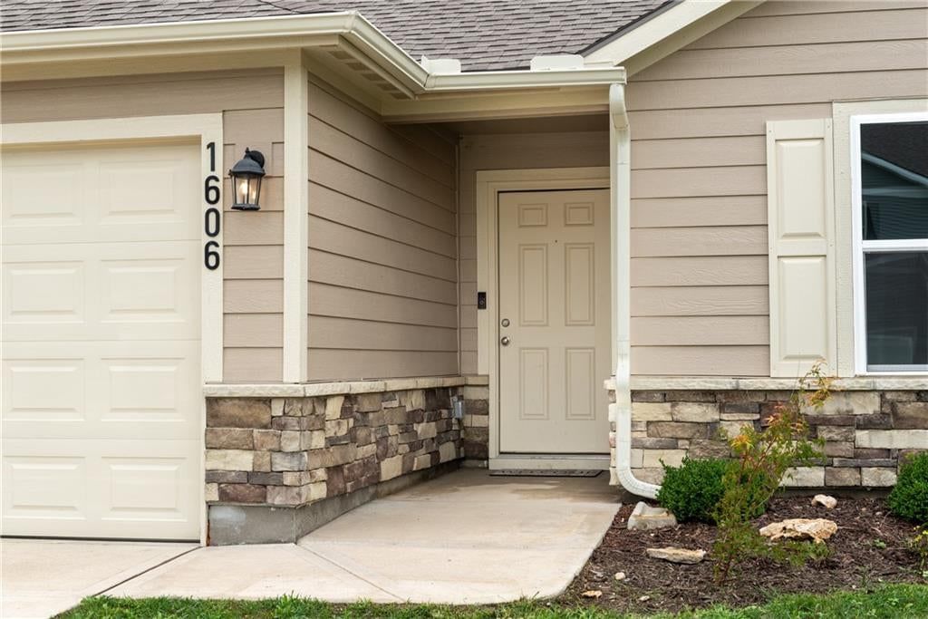 1606 Maci Drive — photo 2