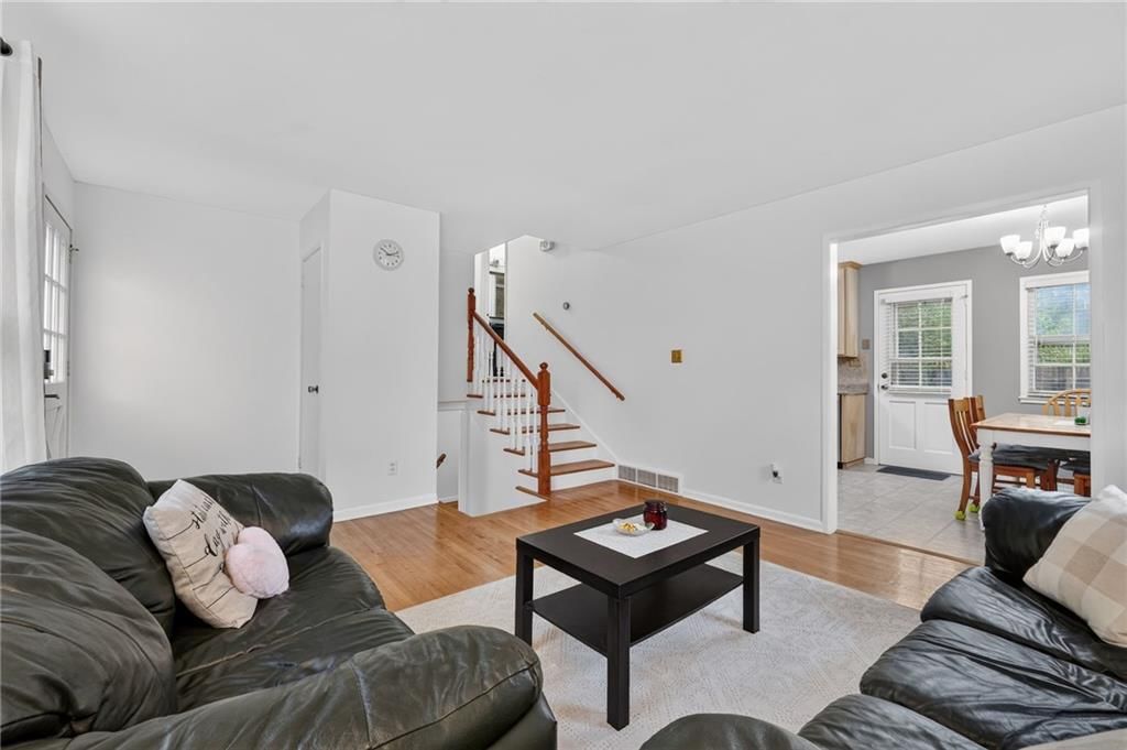 8344 England Street — photo 4