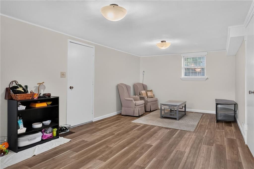 8344 England Street — photo 18