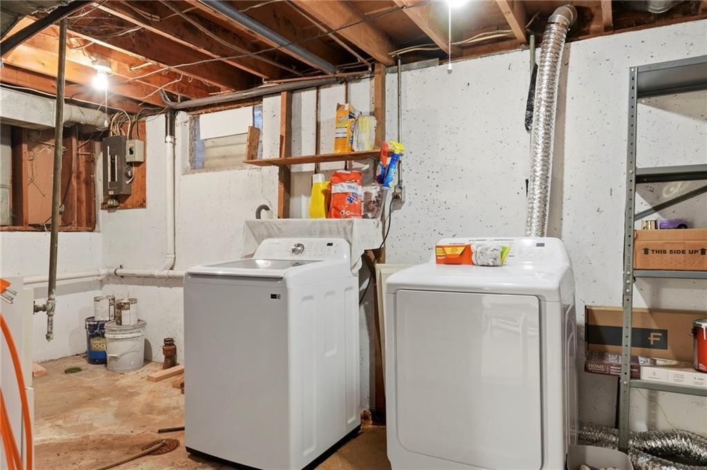 8344 England Street — photo 22