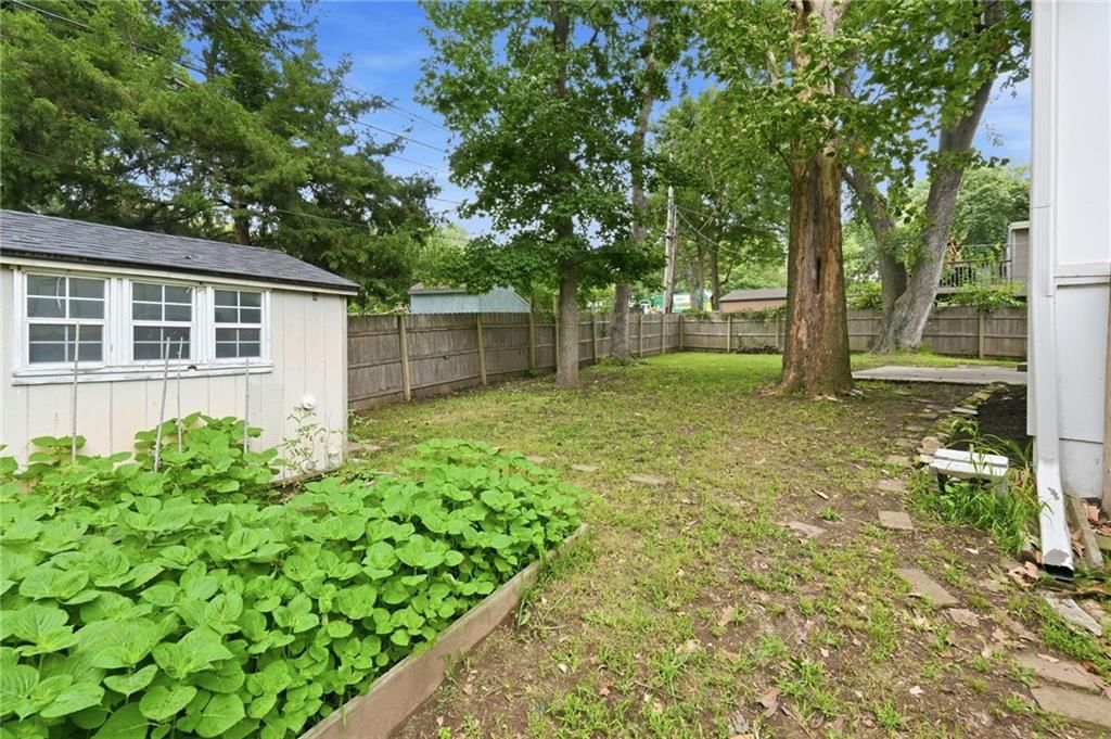 8344 England Street — photo 23