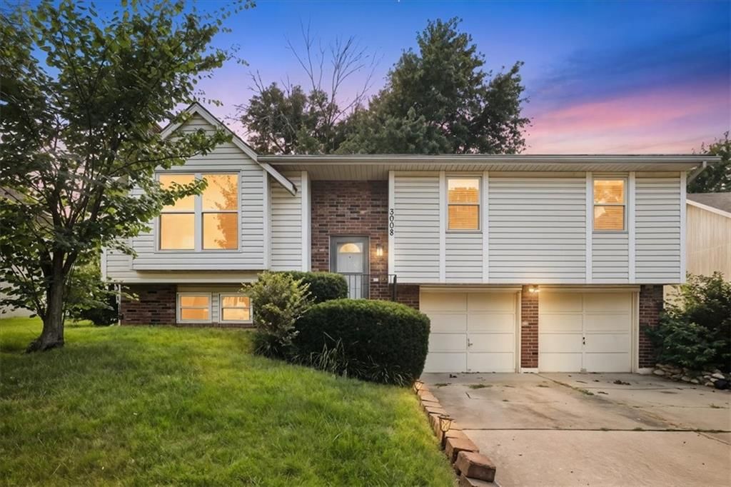 3008 S Bryn Mawr Drive — photo 1