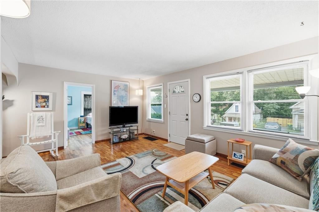 4515 Cambridge Street — photo 8
