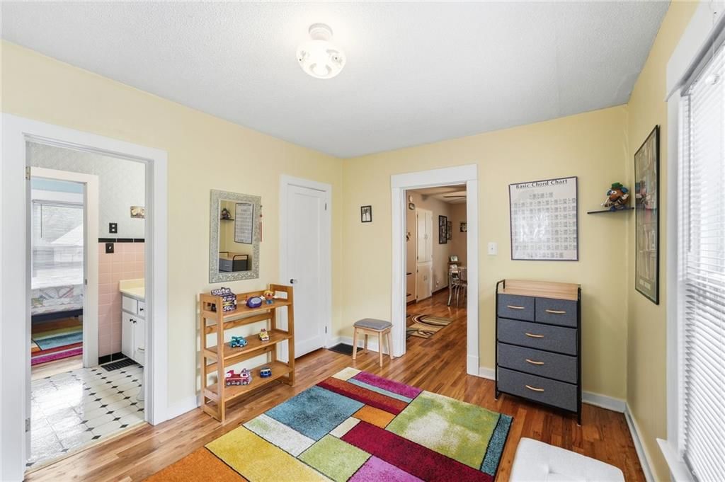 4515 Cambridge Street — photo 16