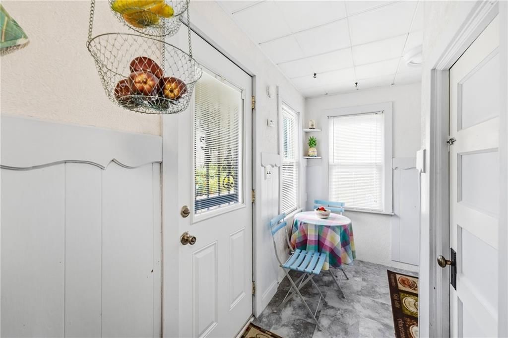 4515 Cambridge Street — photo 25
