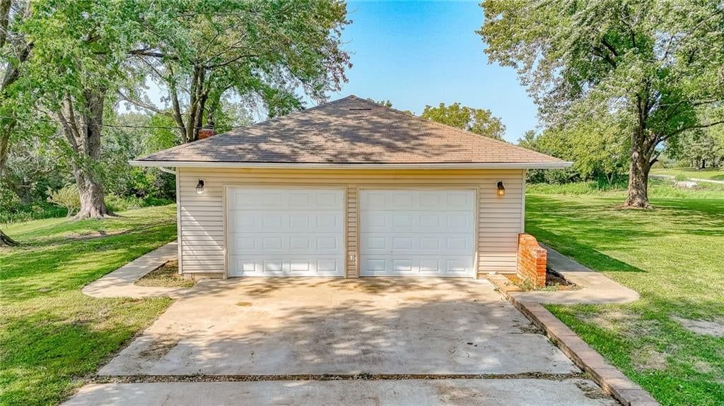 740 NW 1101st Road — photo 33