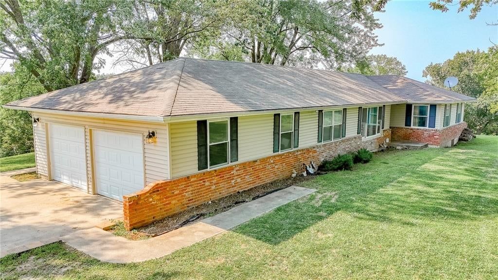 740 NW 1101st Road — photo 34