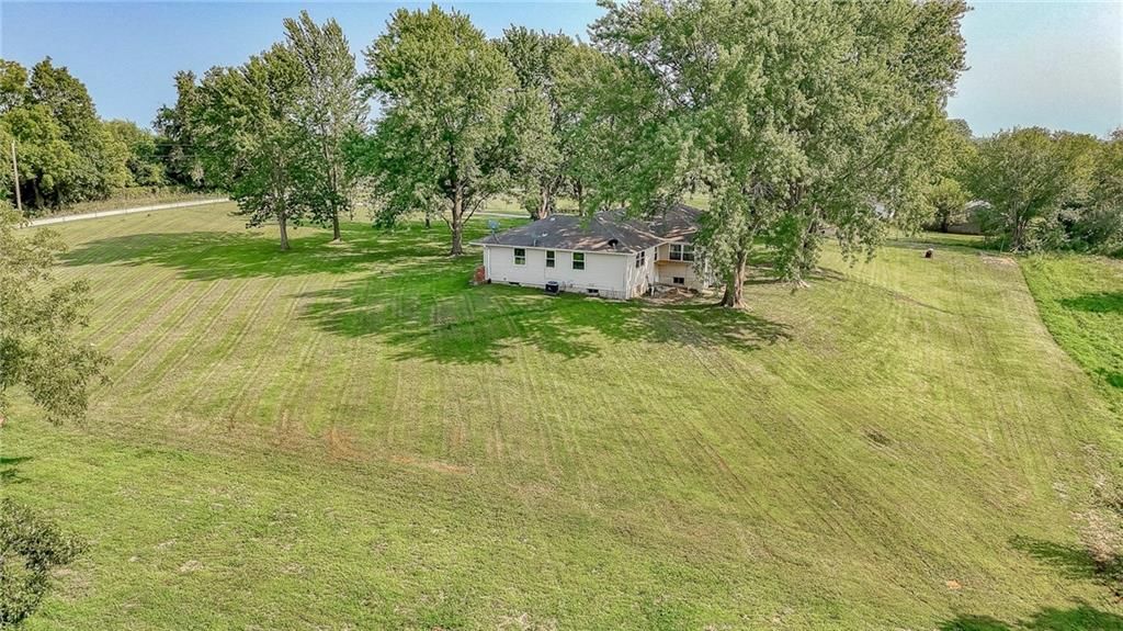 740 NW 1101st Road — photo 37