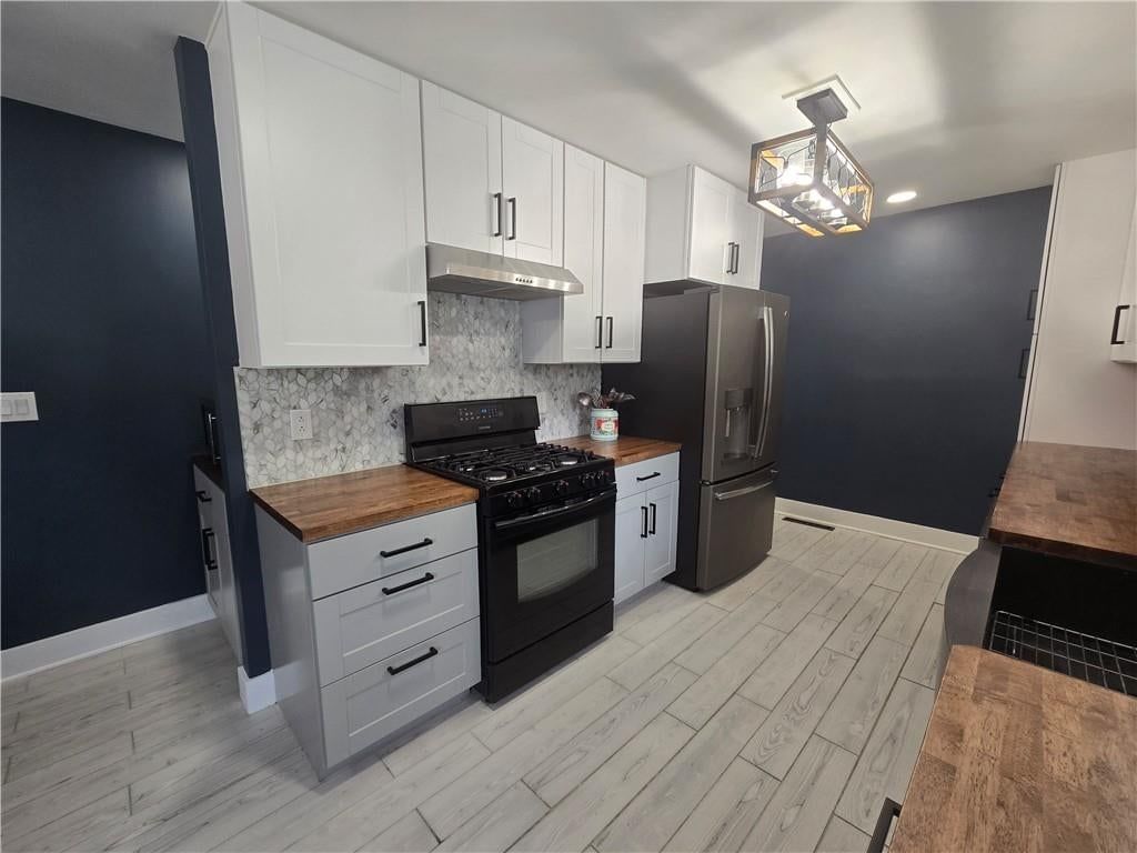 4835 NE Sherwood Drive — photo 3