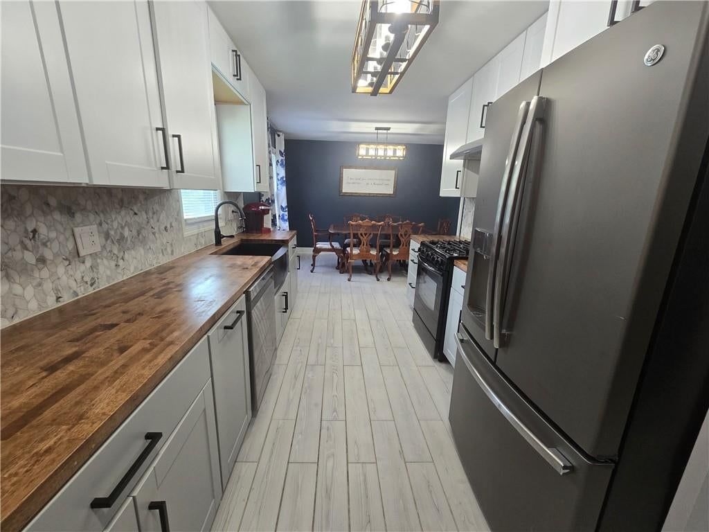 4835 NE Sherwood Drive — photo 5