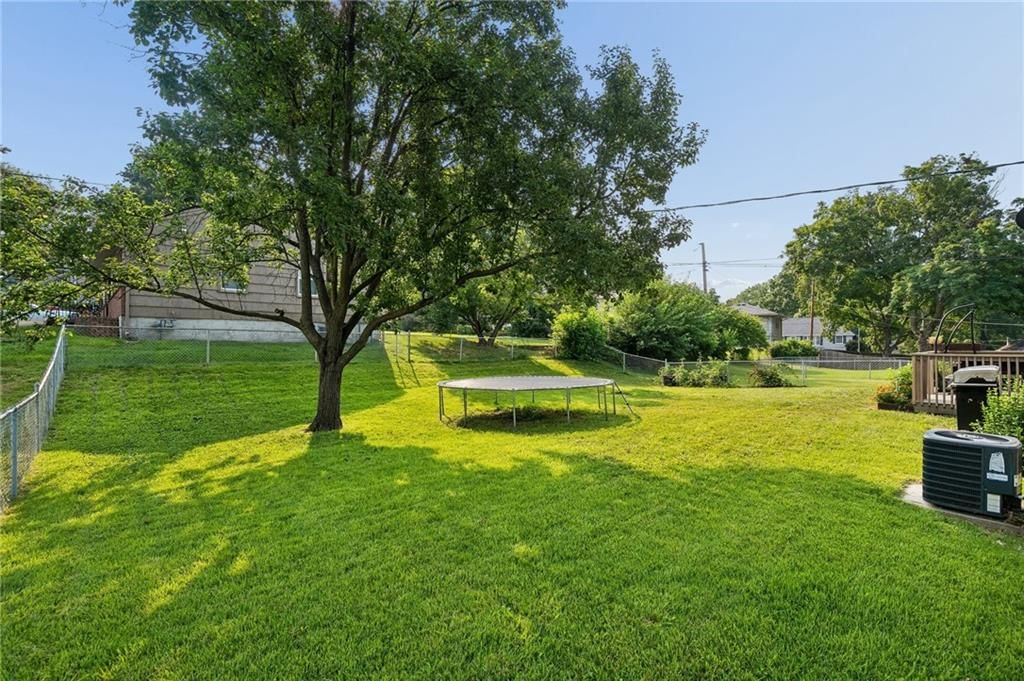 4835 NE Sherwood Drive — photo 27