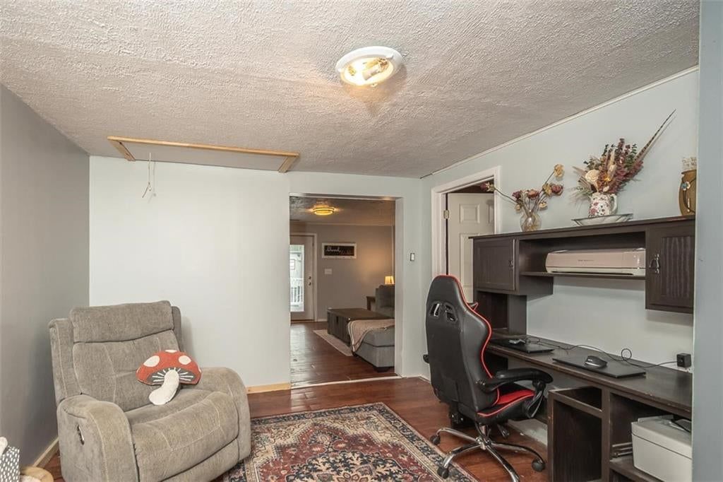 909 linn Street — photo 7