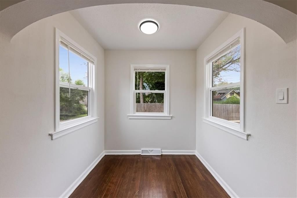 3646 Askew Avenue — photo 10