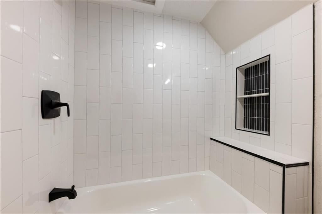 3646 Askew Avenue — photo 21