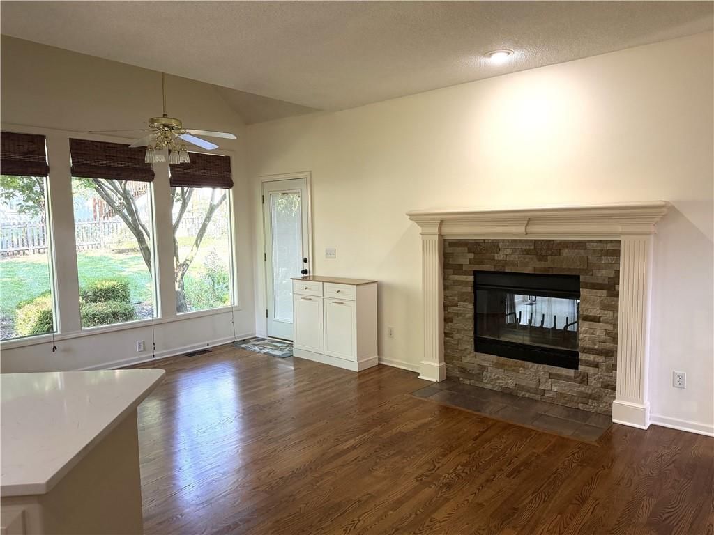 7228 Widmer Road — photo 12