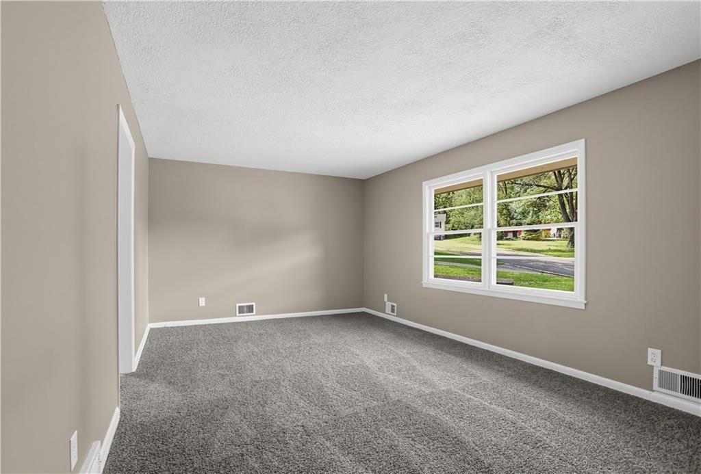 11203 N Monroe Court — photo 9