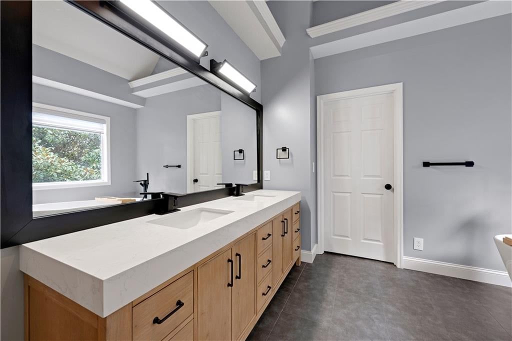 14714 Conser Street — photo 26