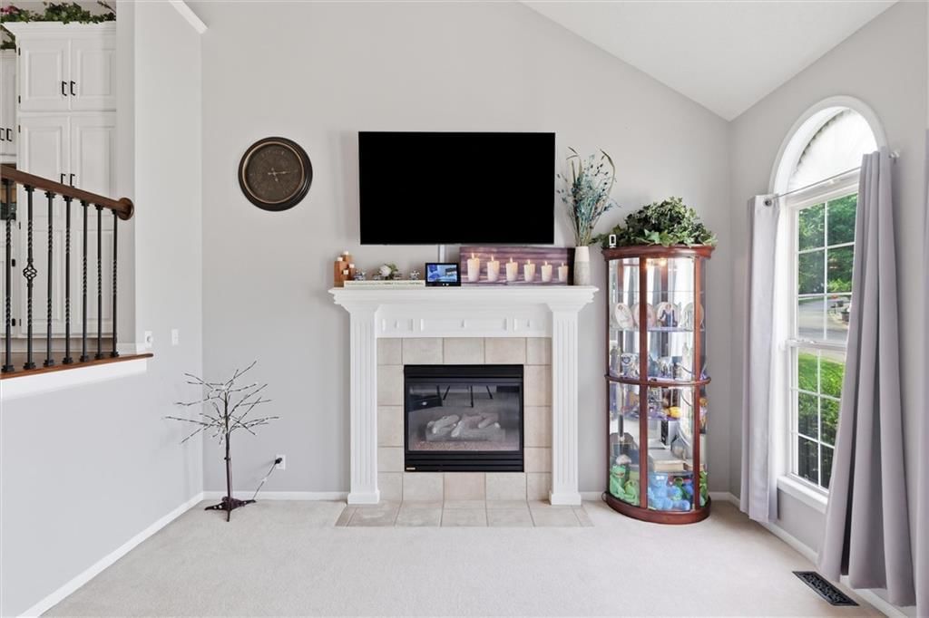 903 Silver Lake Circle — photo 5