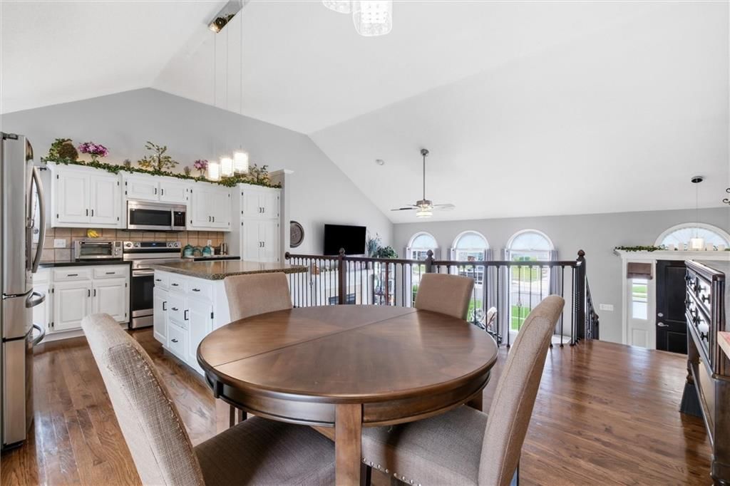 903 Silver Lake Circle — photo 12