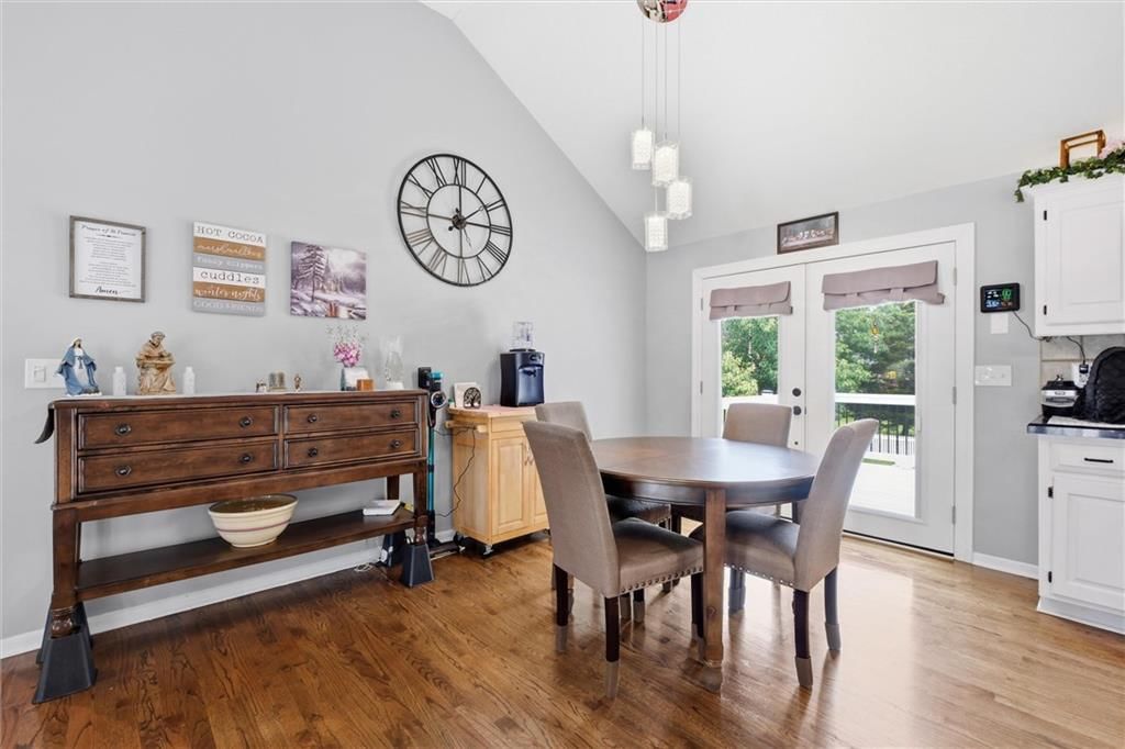 903 Silver Lake Circle — photo 13