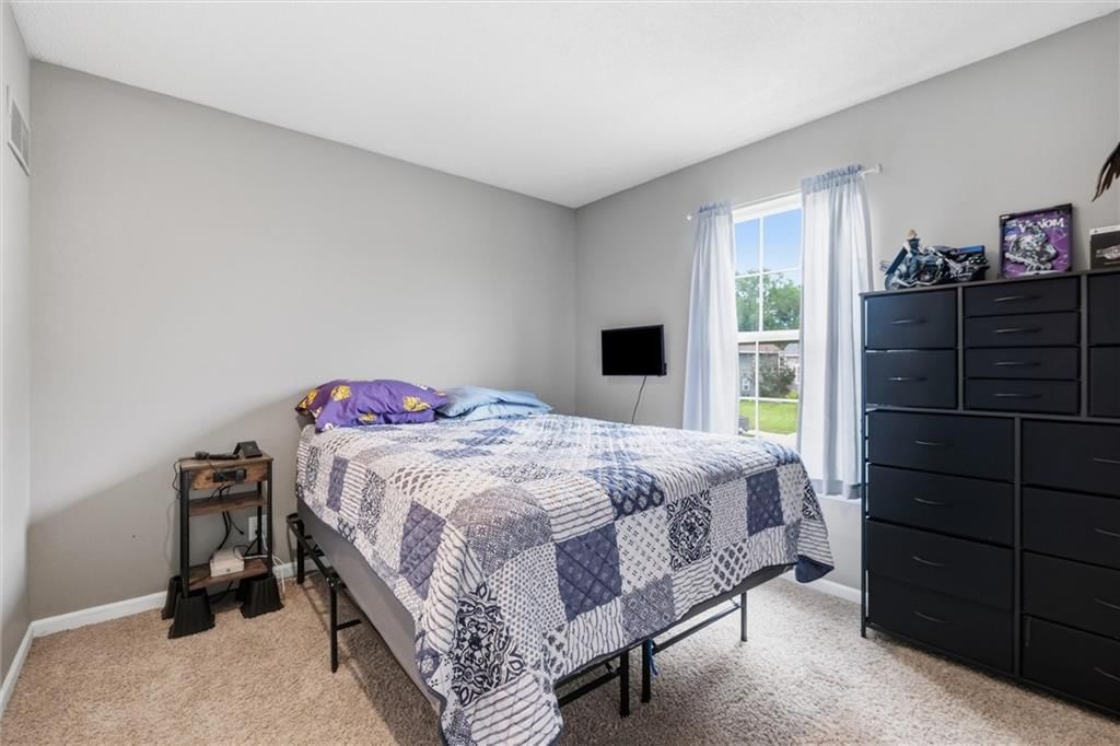 903 Silver Lake Circle — photo 21