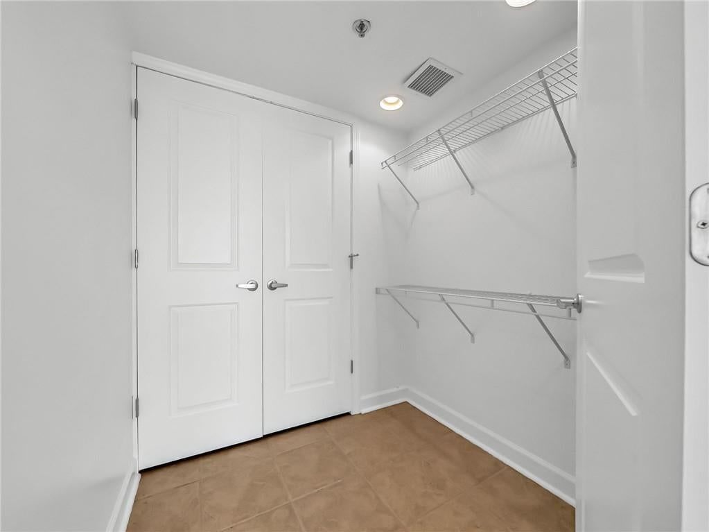 600 Admiral Boulevard — photo 14