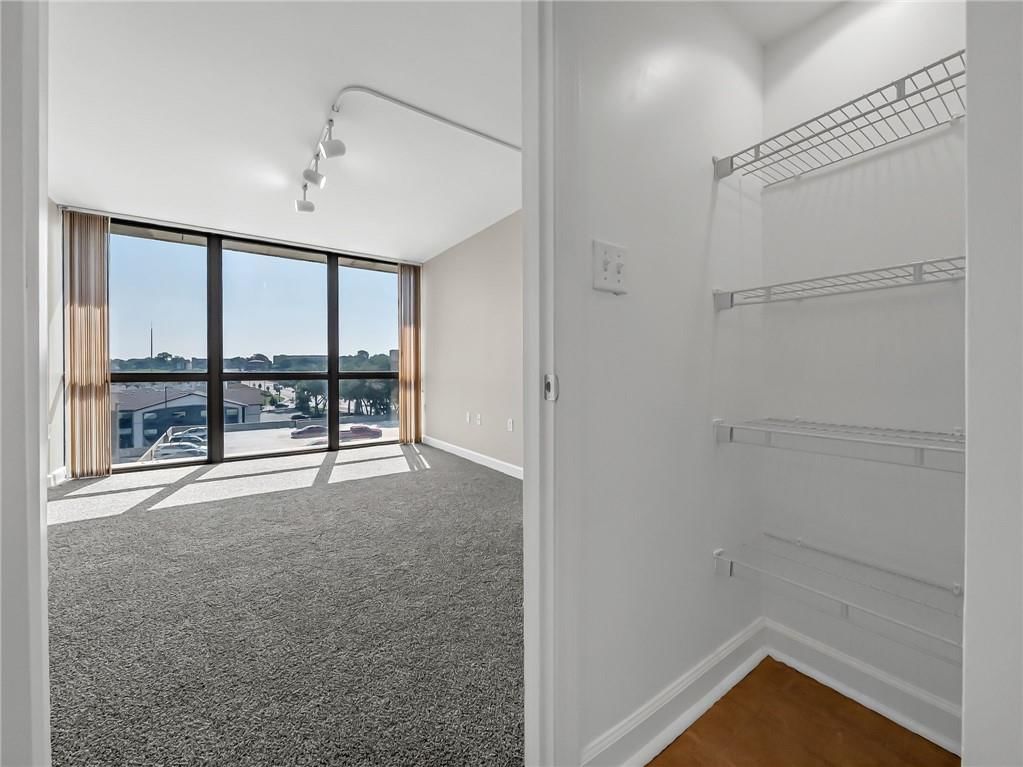600 Admiral Boulevard — photo 15