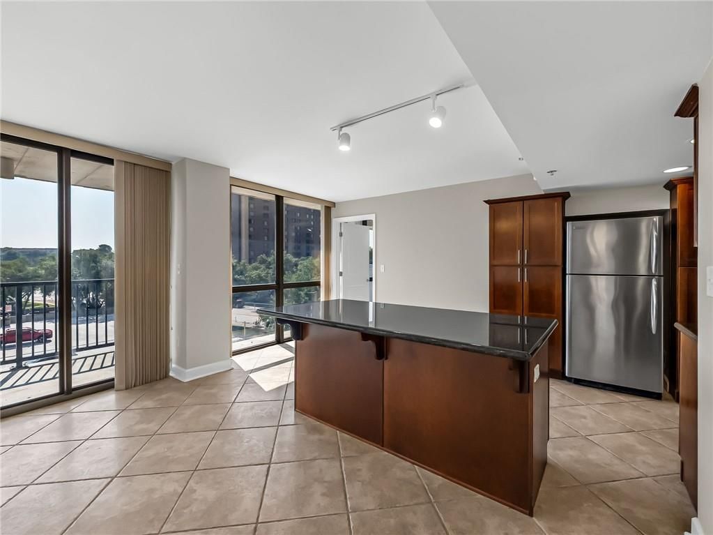 600 Admiral Boulevard — photo 21