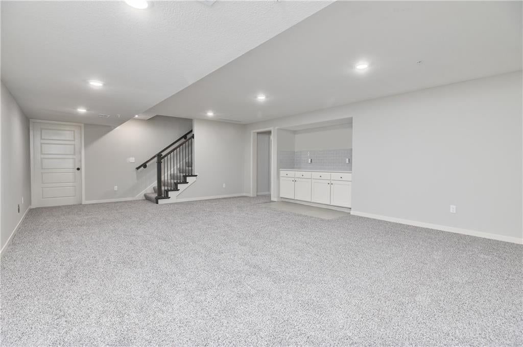 145 S Diane Drive — photo 41