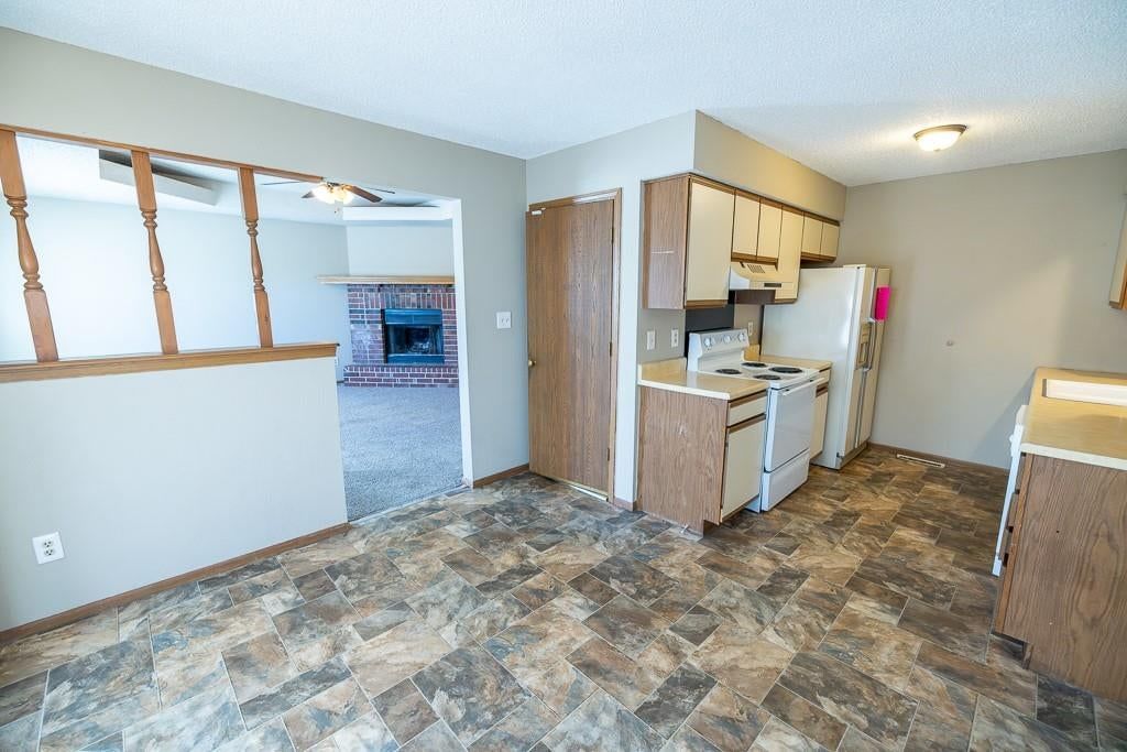 1620 & 1622 S Swope Drive — photo 8