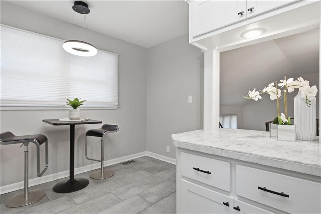 837 W 22nd Street — photo 7