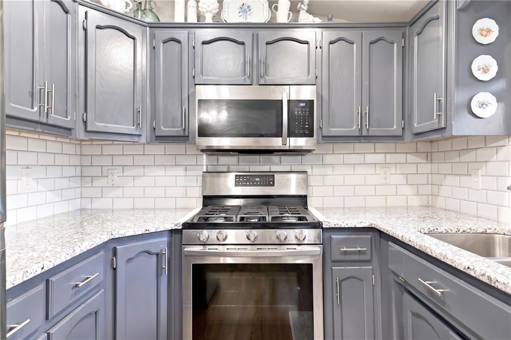 1044 HIGHLAND Drive — photo 9