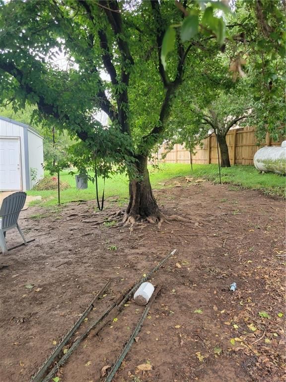 206 Willis Street — photo 13