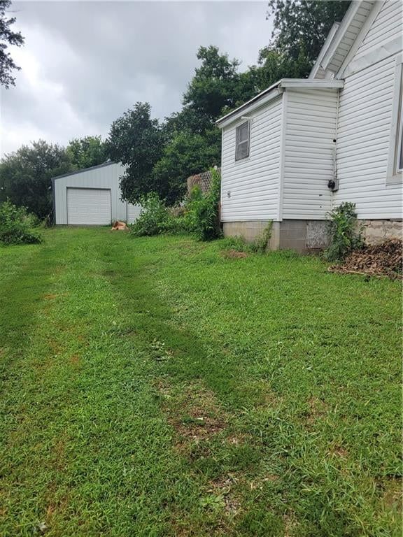 206 Willis Street — photo 15