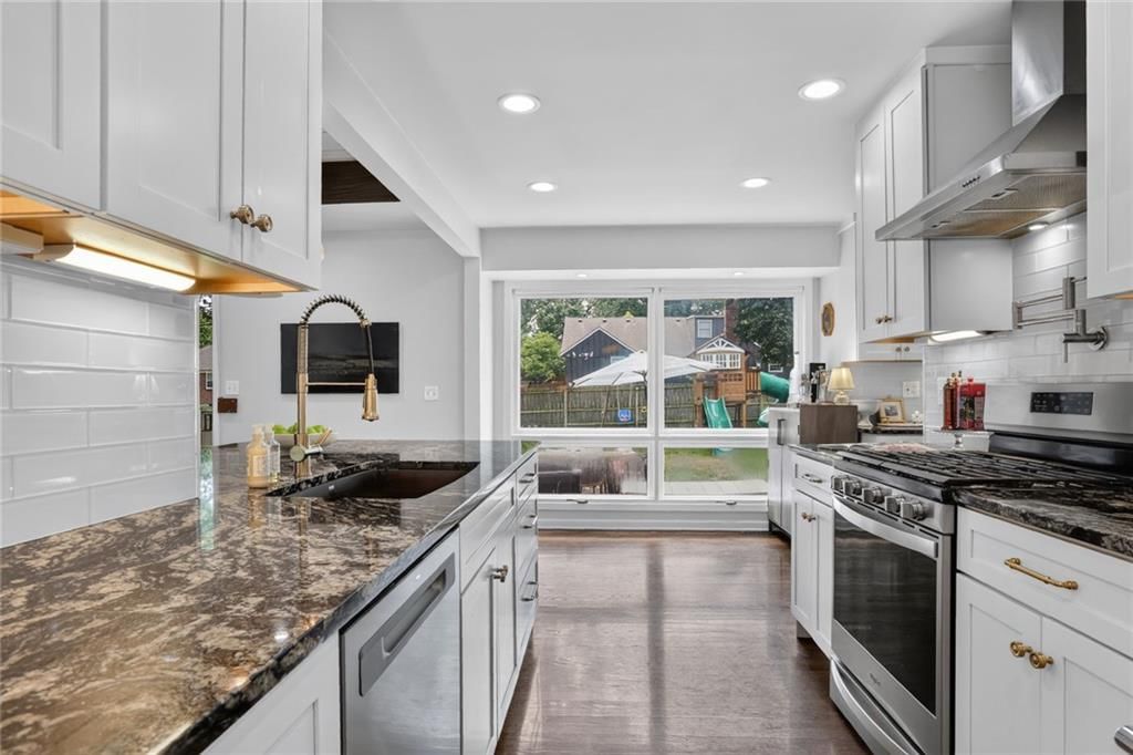 5701 W 84th Terrace — photo 11