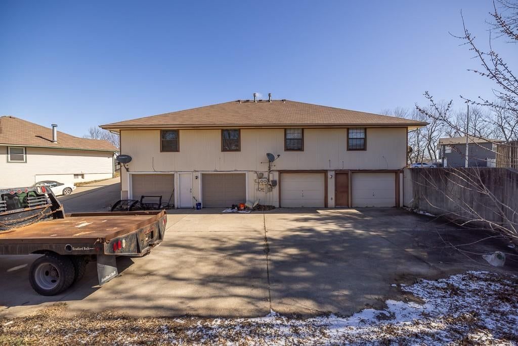 1700 & 1702 S Swope Drive — photo 6