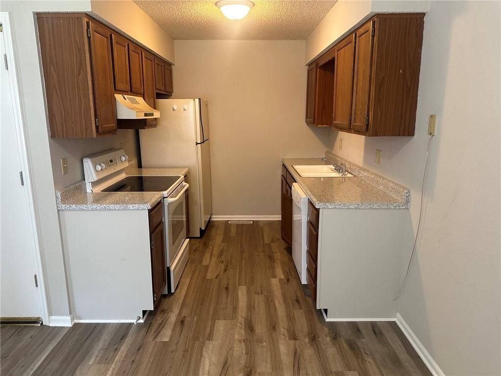 1700 & 1702 S Swope Drive — photo 13