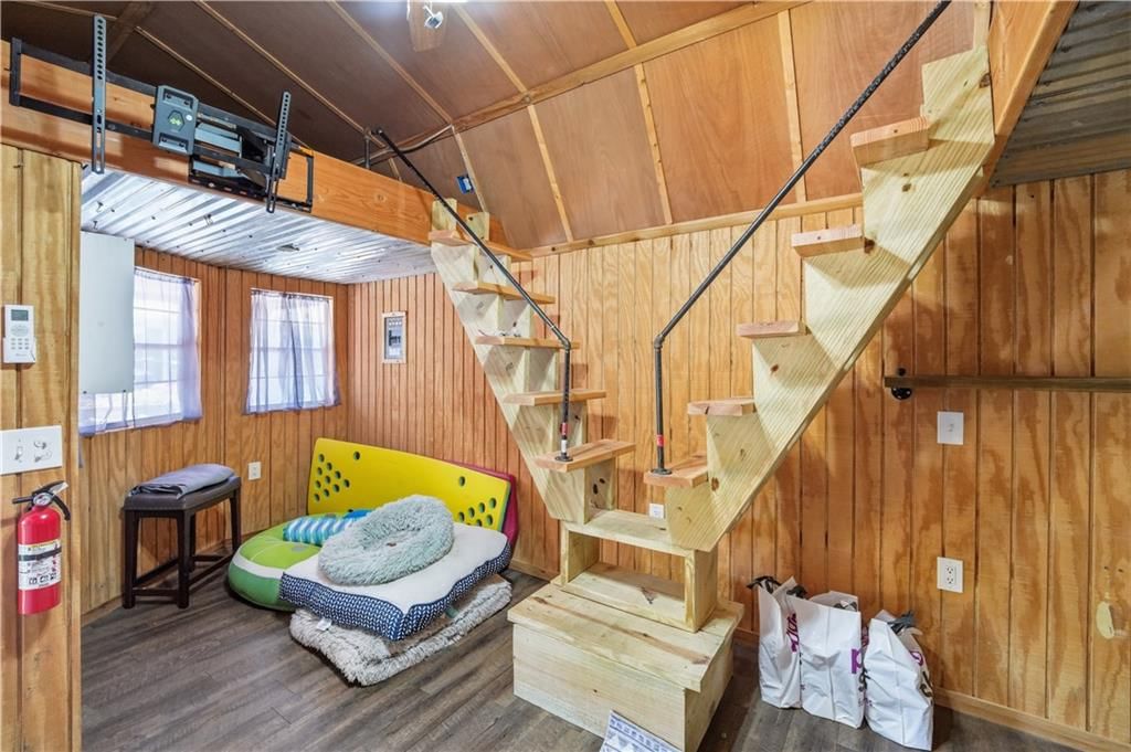 914 Gregory Street — photo 8