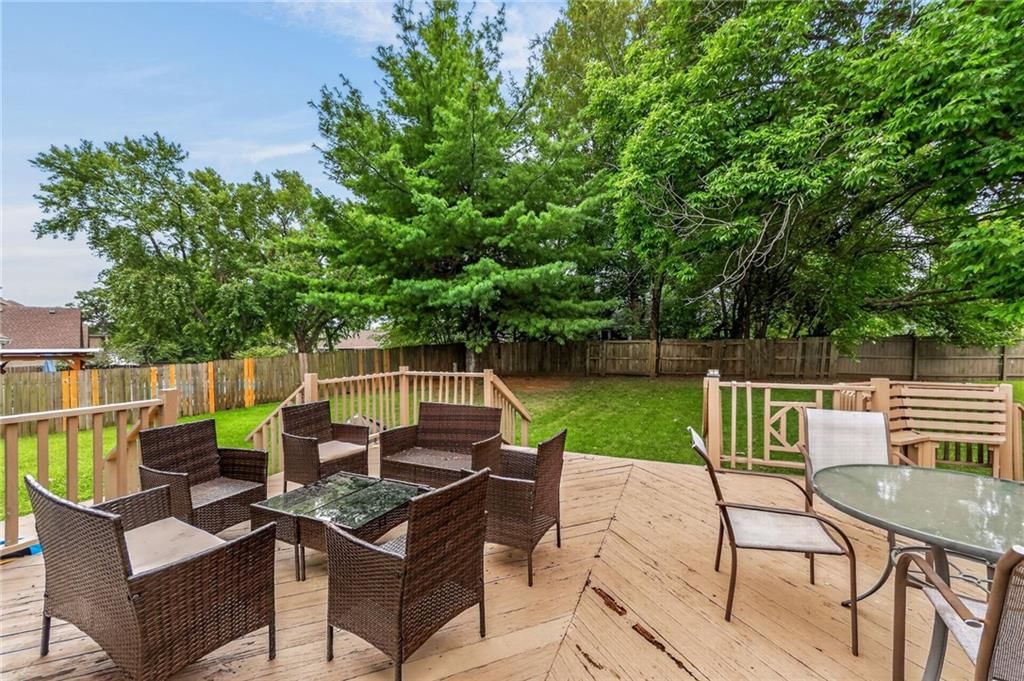 8216 NW Delta Drive — photo 9