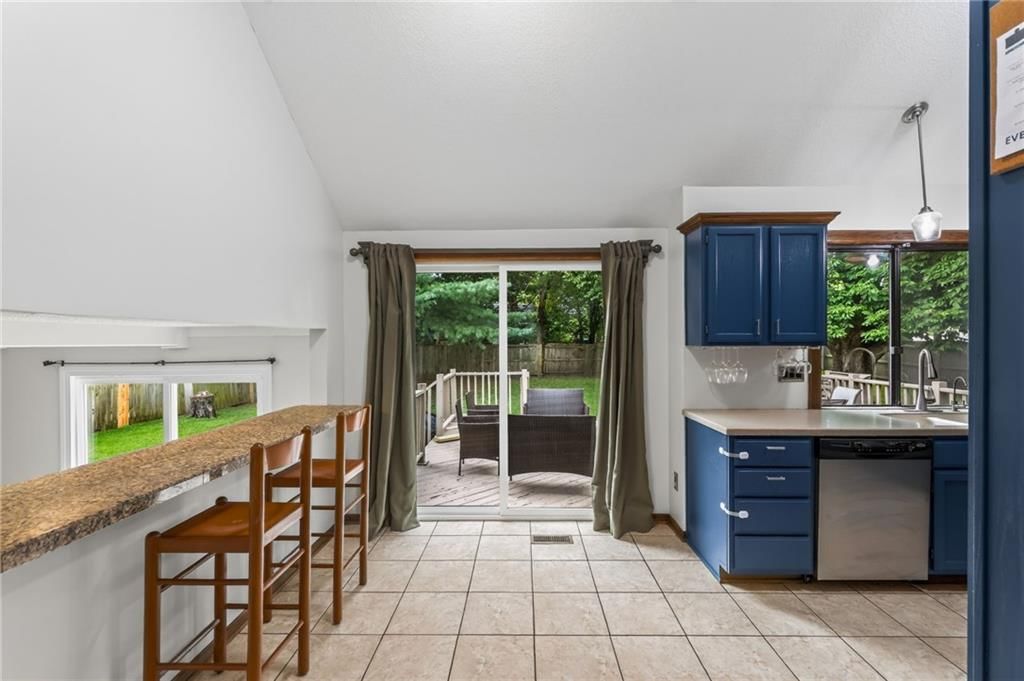 8216 NW Delta Drive — photo 14