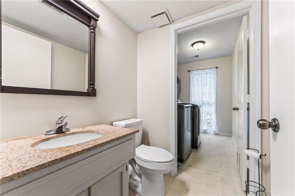 8216 NW Delta Drive — photo 30