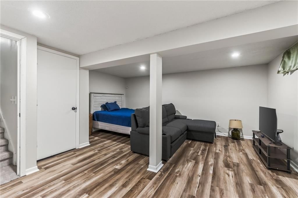 8216 NW Delta Drive — photo 33