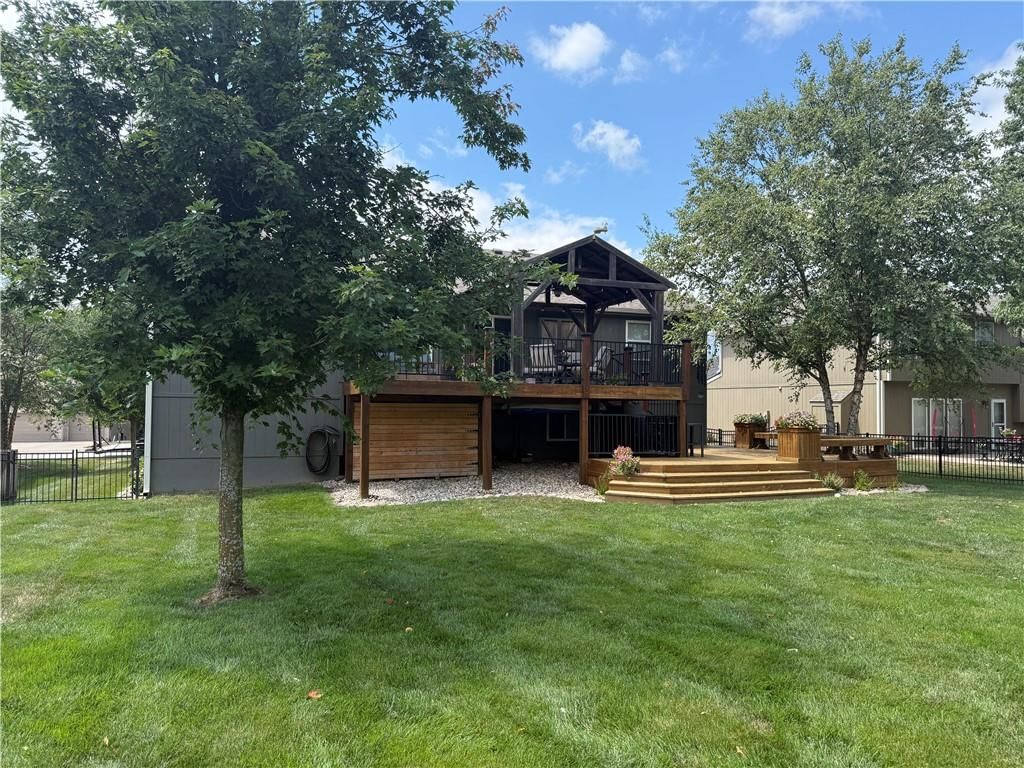911 Chisam Road — photo 6