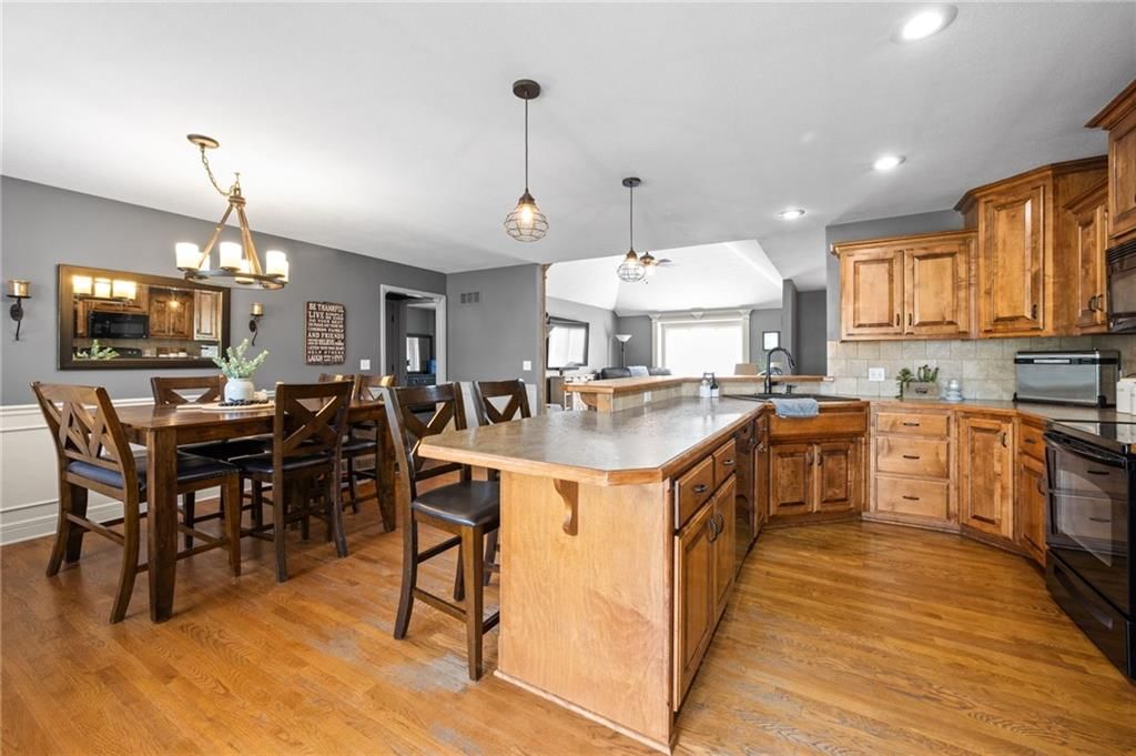 911 Chisam Road — photo 10