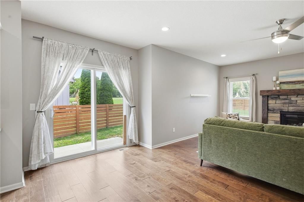 10906 W 115th Street — photo 14