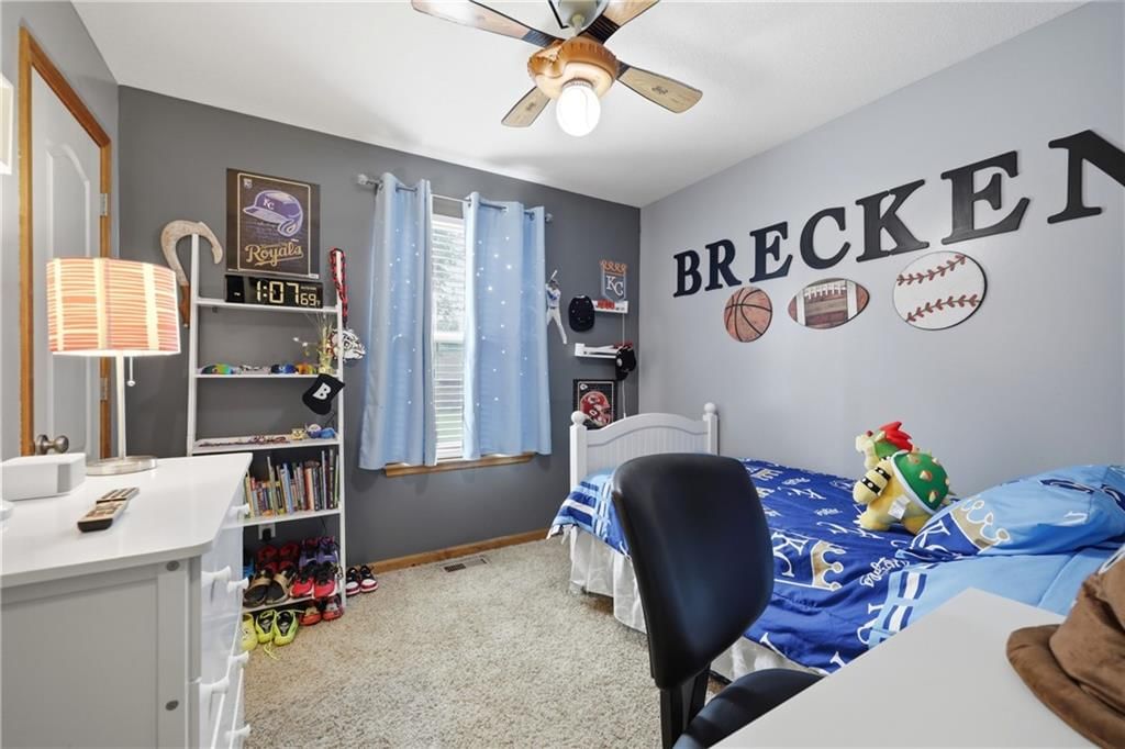 309 E Phillips Street — photo 14