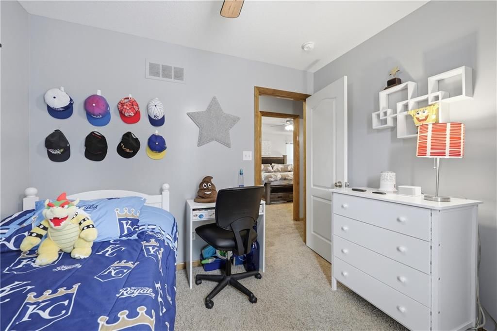 309 E Phillips Street — photo 15