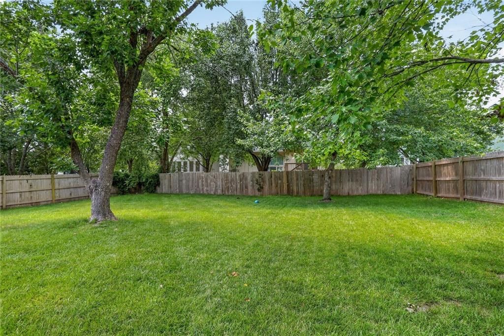 12308 Rosewood Street — photo 27