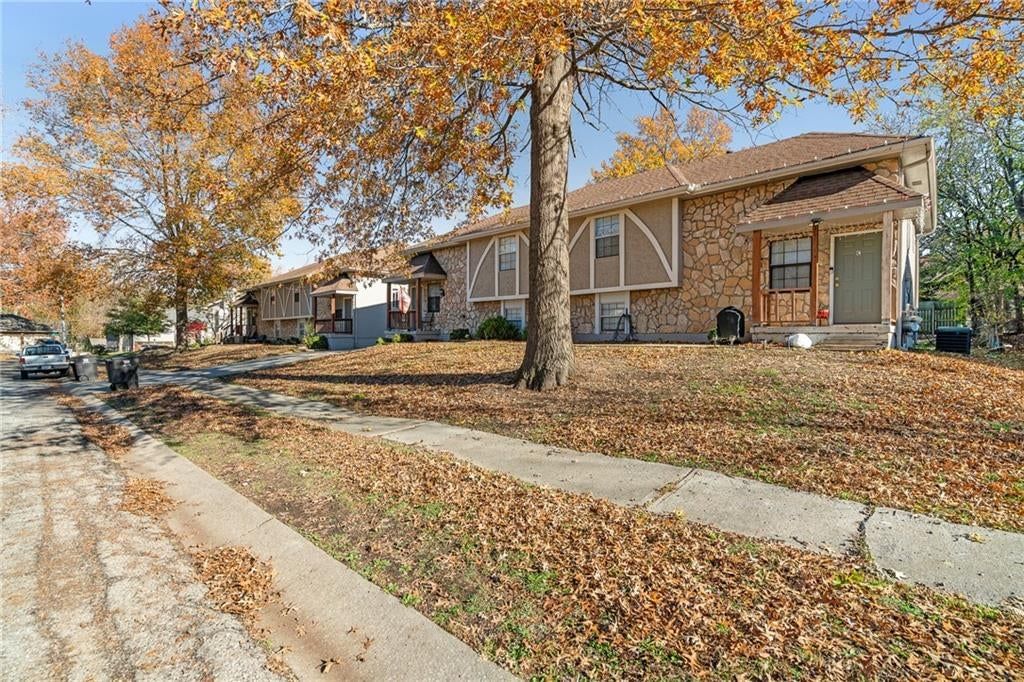 2829 Tepee Avenue — photo 3